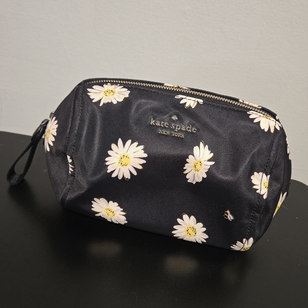 Kate Spade Chelsea Cosmetic Bag, Daisy Bumblebee Print